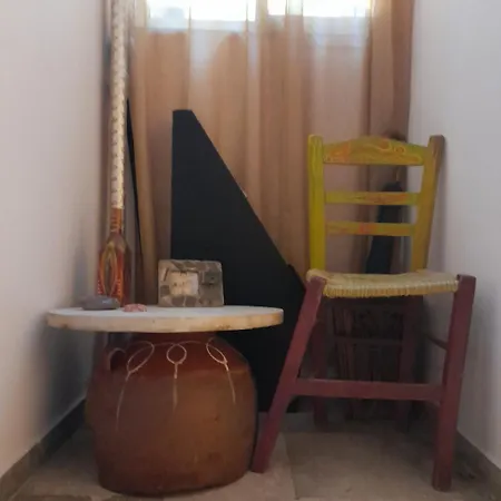 Apartment Cute - 2 Minutes From The Beach! Livanatai