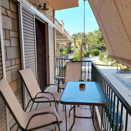 Cute - 2 Minutes From The Beach! Apartment *