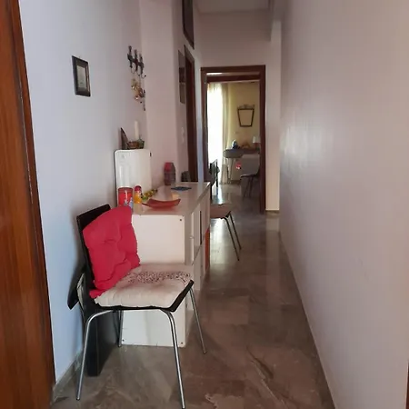 Cute - 2 Minutes From The Beach!