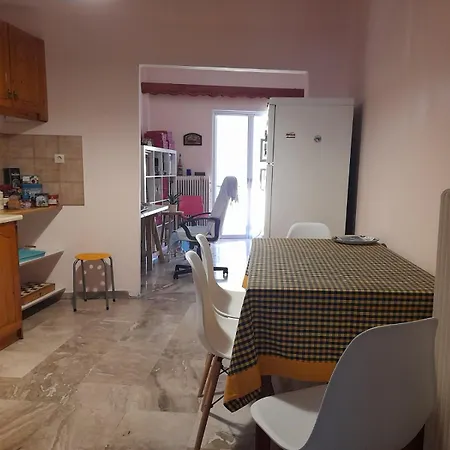 Cute - 2 Minutes From The Beach! *