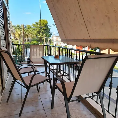 Cute - 2 Minutes From The Beach!