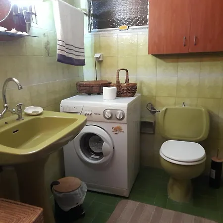 Apartment Cute - 2 Minutes From The Beach! Livanatai